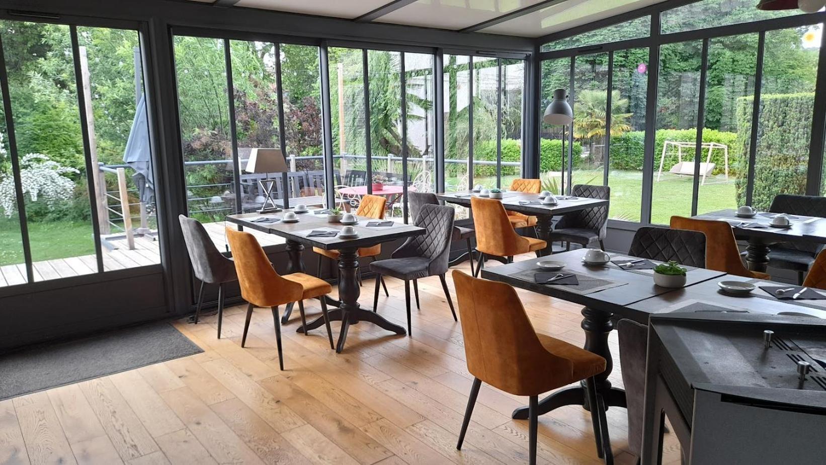 Hotel Quai Des Pontis Cognac Exterior photo