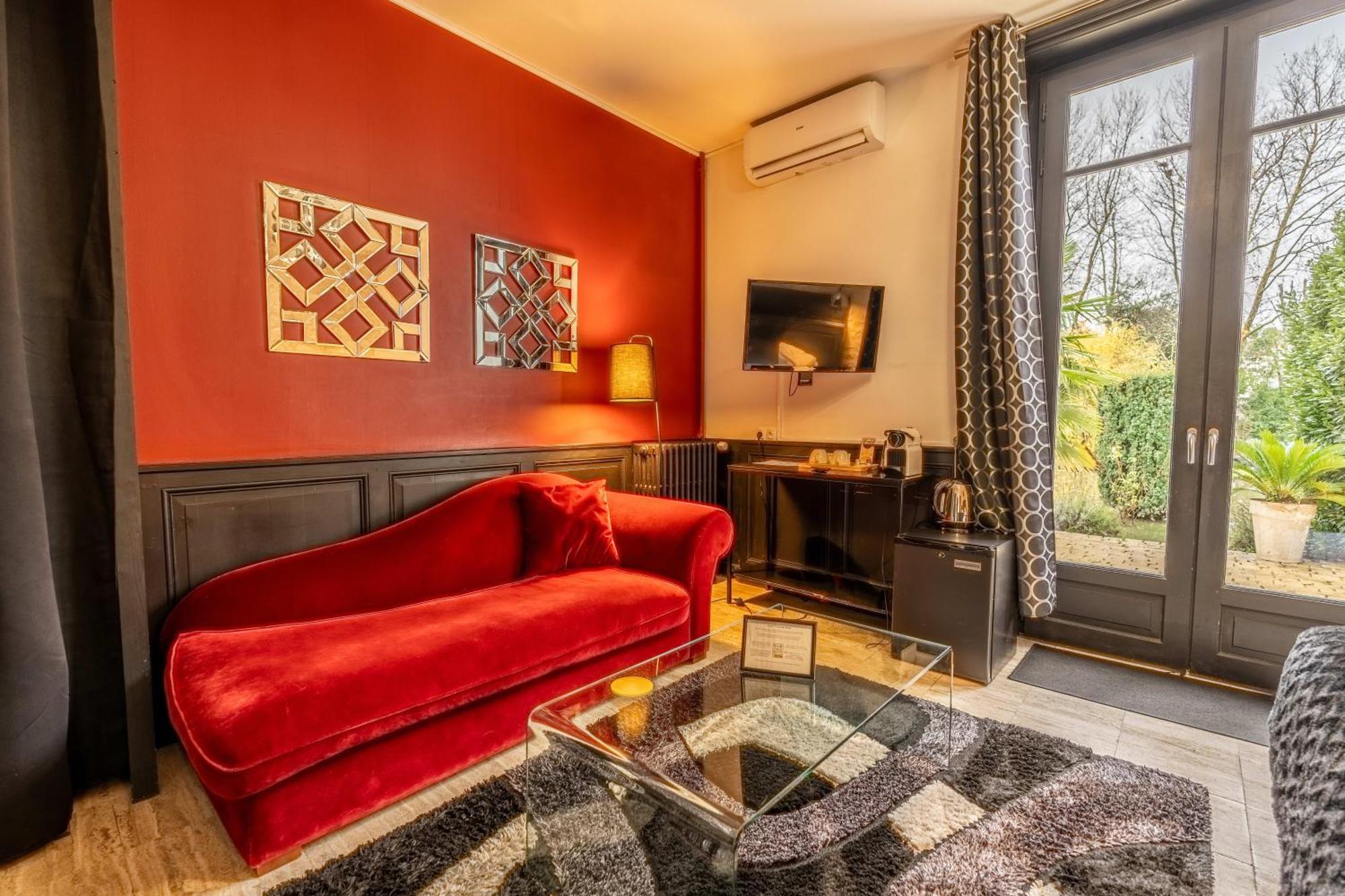 Hotel Quai Des Pontis Cognac Exterior photo